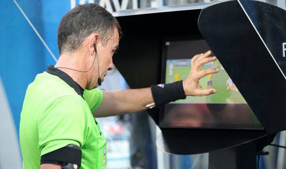 FIFA摊上事儿了，因VAR侵犯个人专利遭索赔1500万欧元-2